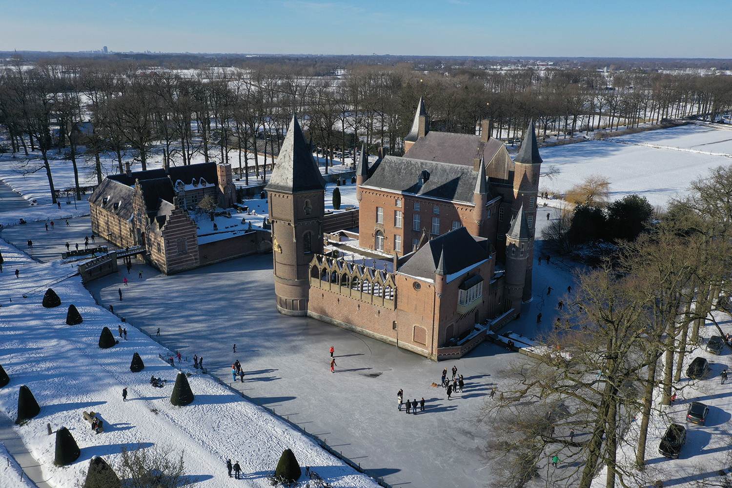 Kasteel Heeswijk winter sneeuw drone luchtfoto (c) Bart Coolen