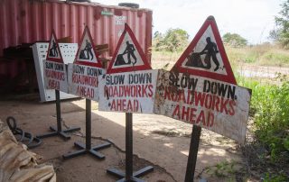 Reconstruction of bombed bridges in South-Sudan. (c) Bart Coolen