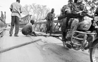 south-sudan; sudan; juba; bridge; bridges; repair; explosives; journalism; nb-journalism.com; gtz; soedan; fotografie; photography; bart coolen; veteran; genie; troops; engineering